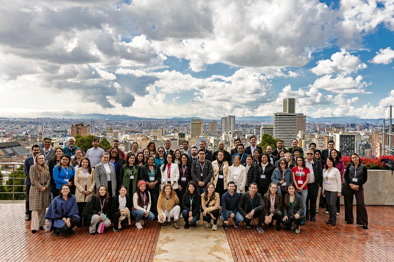 Académica de la UACh fue parte del equipo que representó a Chile en Taller sobre Monitoreo y Reporte de Restauración ecológica en Colombia