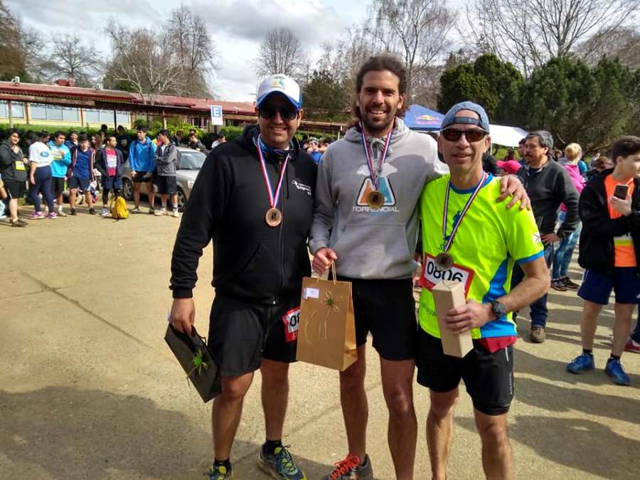 Dr. Alfredo Aguilera obtiene segundo lugar entre los funcionarios en Trail 64° Aniversario UACh
