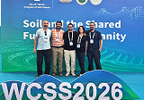 Especialista en suelos participa del 23° Congreso Mundial de Ciencias del Suelo en Nanjing, China