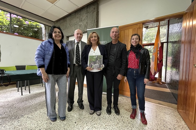 70 años de historia: Lanzan libro de la Facultad de Ciencias Forestales y Recursos Naturales de la UACh