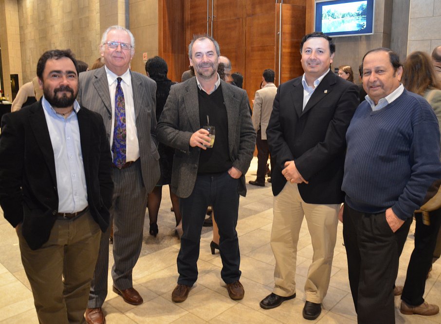 Académicos del Instituto de Bosques y Sociedad se destacan en la obtención de proyectos 2014
