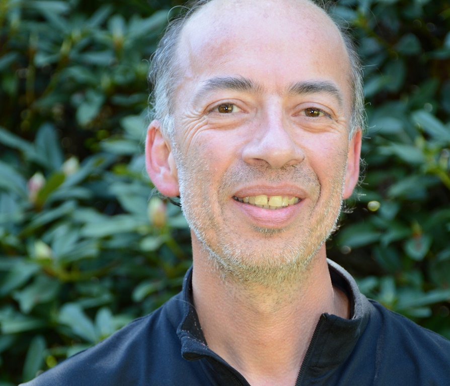 Investigador de la UACh es elegido miembro de la International Academy of Wood Science - IAWS