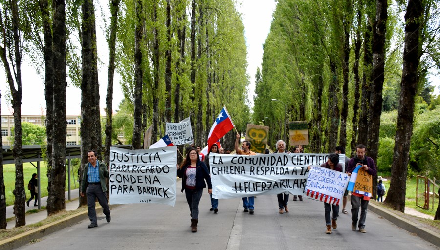 Investigadores de la UACh apoyan a destacado científico argentino