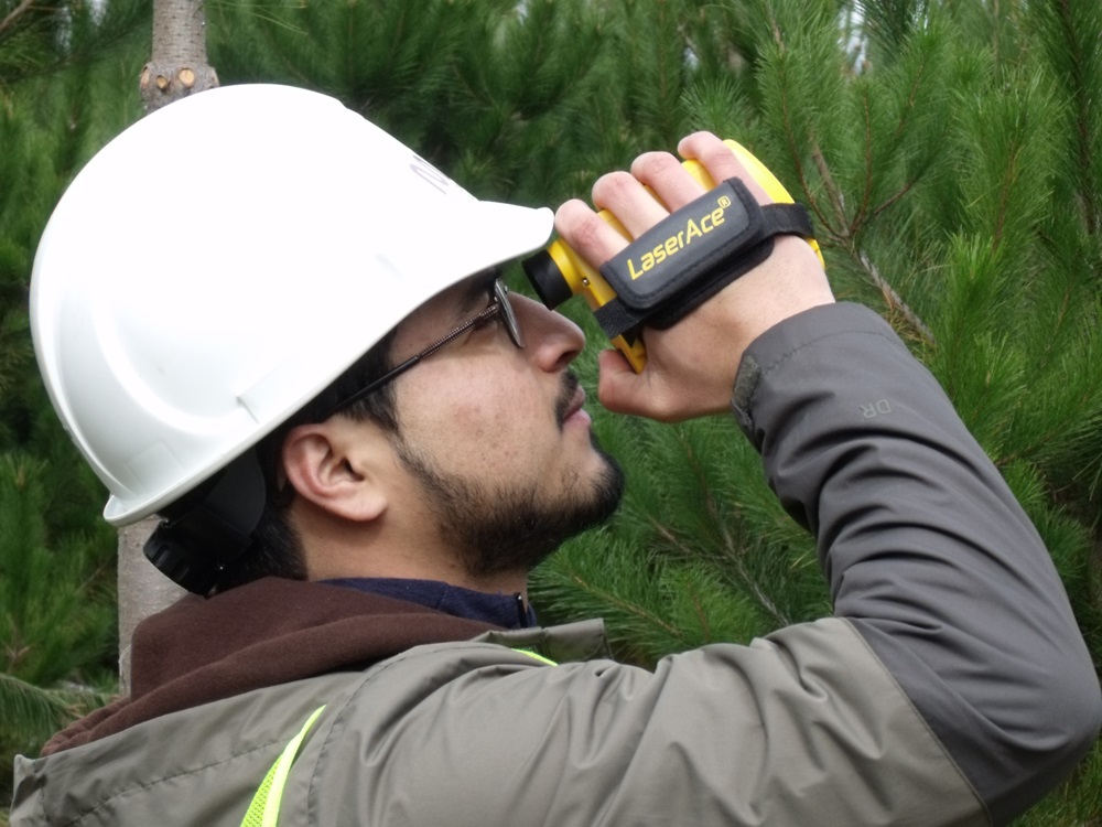 Ingeniero Forestal de México se gradúa del Magíster en Ciencias mención Bosques y Medio Ambiente en la UACh