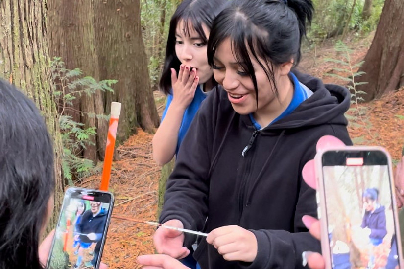 Instituto Príncipe de Asturias conoce oferta académica a través de visita al bosque