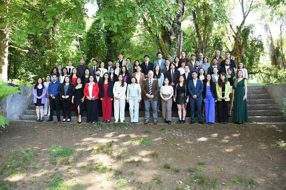 Facultad de Ciencias Forestales y Recursos Naturales entregó títulos a nuevos profesionales