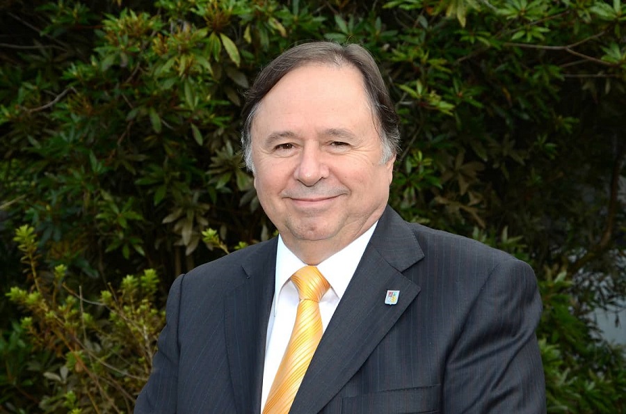 UACh lamenta fallecimiento del Dr. Hernán Poblete Wilson