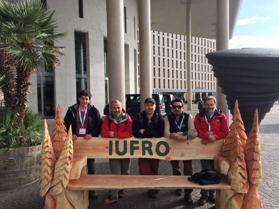 Académico UACh expone sobre restauración de bosques en Europa