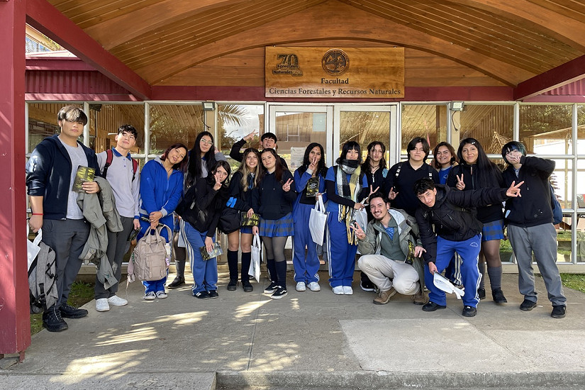 Instituto Príncipe de Asturias visitó la Facultad de Ciencias Forestales y Recursos Naturales