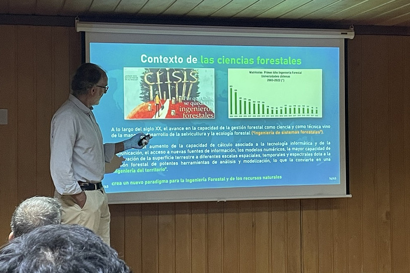 Rafael Navarro-Cerrillo, U. de Córdoba: “Chile necesitará más Ingenieros Forestales y de Recursos Naturales”