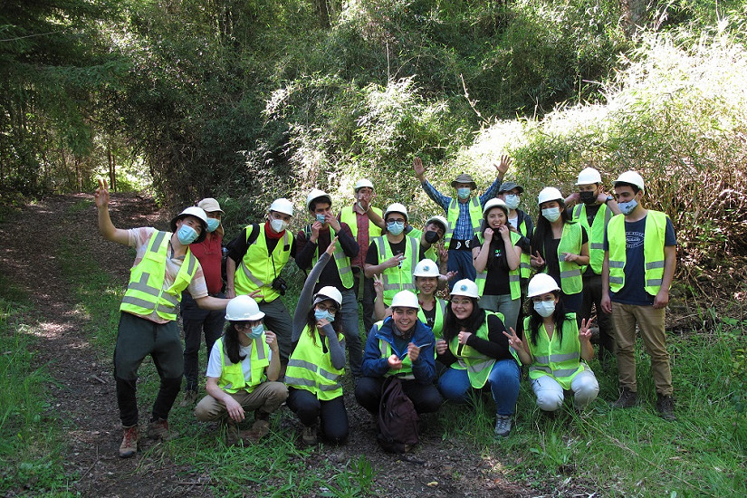 Estudiantes de Ingeniería Forestal retoman el contacto con la naturaleza en la UACh