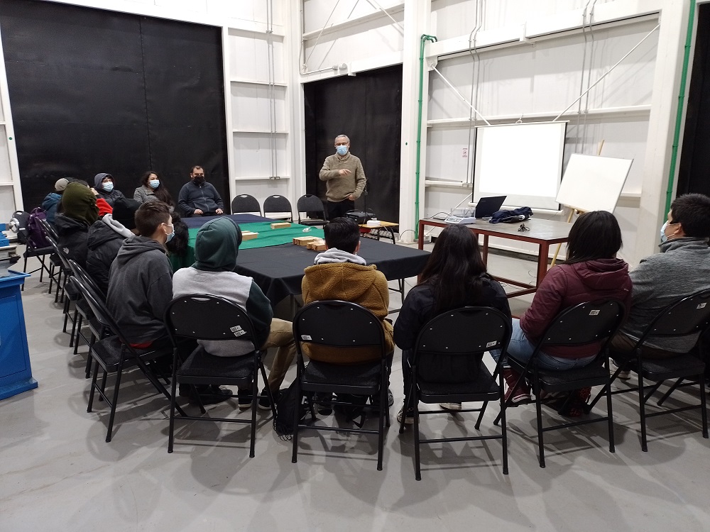 Investigadores del Núcleo INVENT UACh participaron en jornada de talentos para estudiantes de la región de Aysén