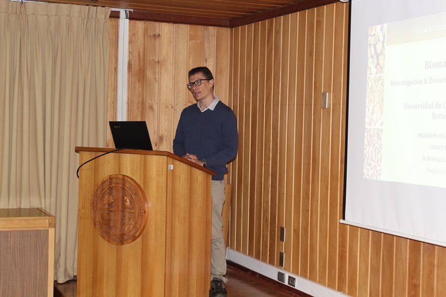 Ingeniero Forestal presenta su experiencia en Universidad de Rottenburg, Alemania