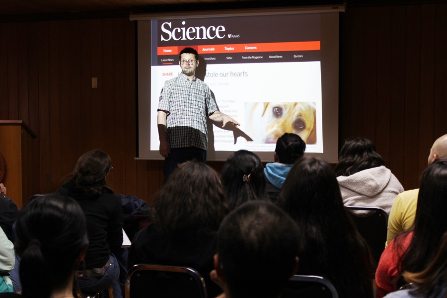Charla abordó problema de perros vagos y conservación de fauna silvestre