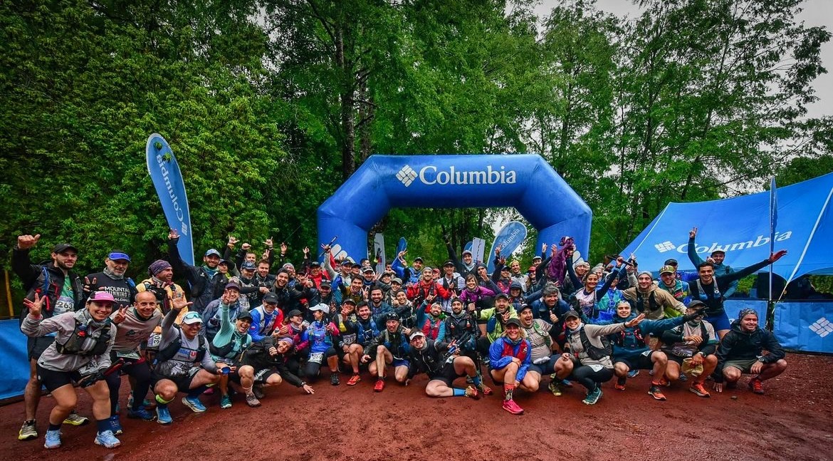 Estudiantes de la UACh participaron en Columbia Trail Challenge Huilo Huilo 2024