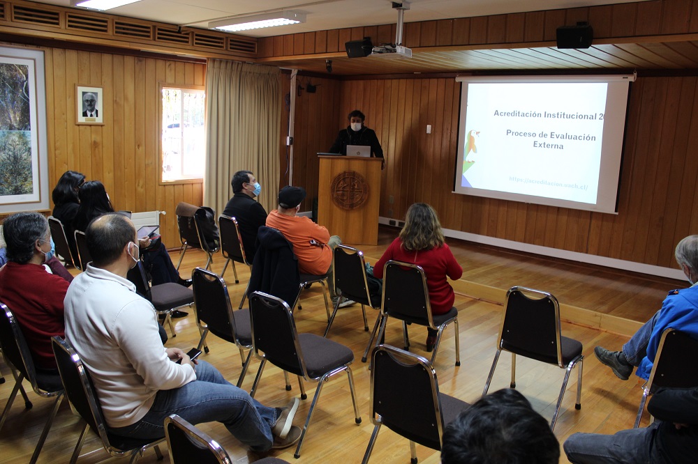 Avances sobre acreditación institucional fueron expuestos en Facultad de Ciencias Forestales y Recursos Naturales