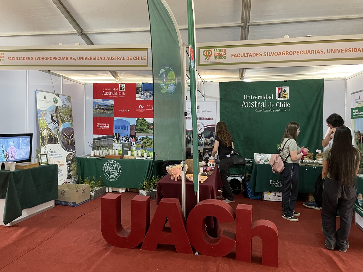 UACh participó del evento silvoagropecuario más importante de Chile