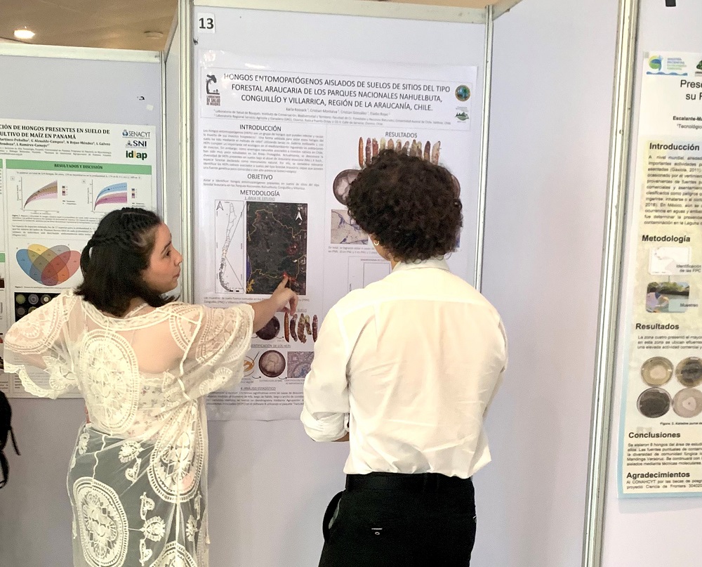 Egresada de la UACh participó de XI Congreso Latinoamericano de Micología en República de Panamá