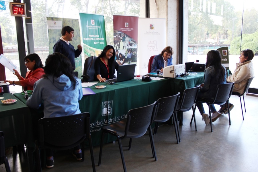 Exitoso proceso de matrículas 2019 en Facultad de Ciencias Forestales y Recursos Naturales