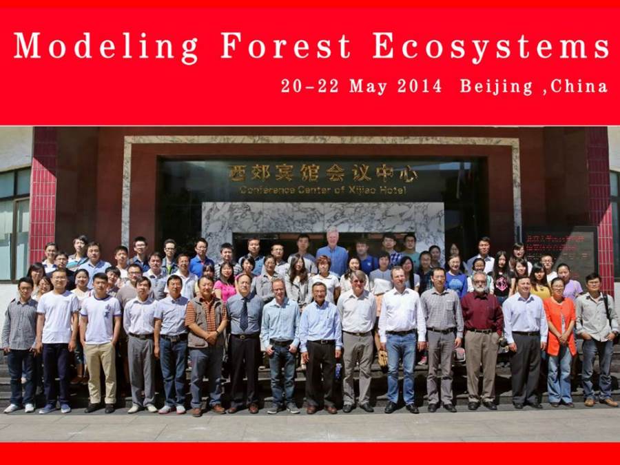 Académico del Instituto de Bosques y Sociedad participa en el Seminario Modeling Forest Ecosystems, en Beijing