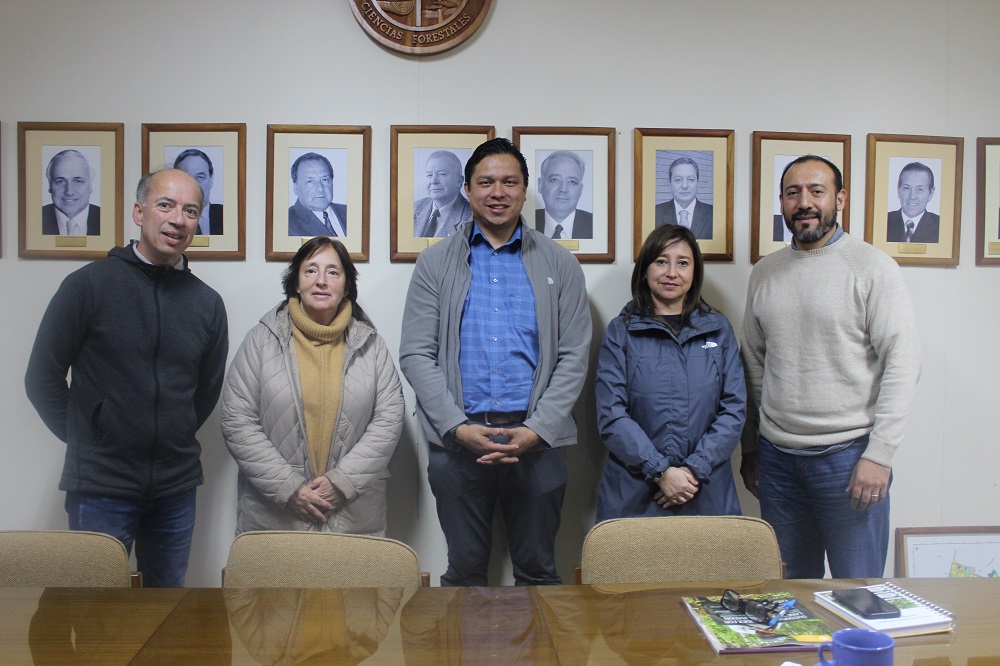 World Resources Institute visita la UACh para potenciar la restauración a través de la Iniciativa 20x20