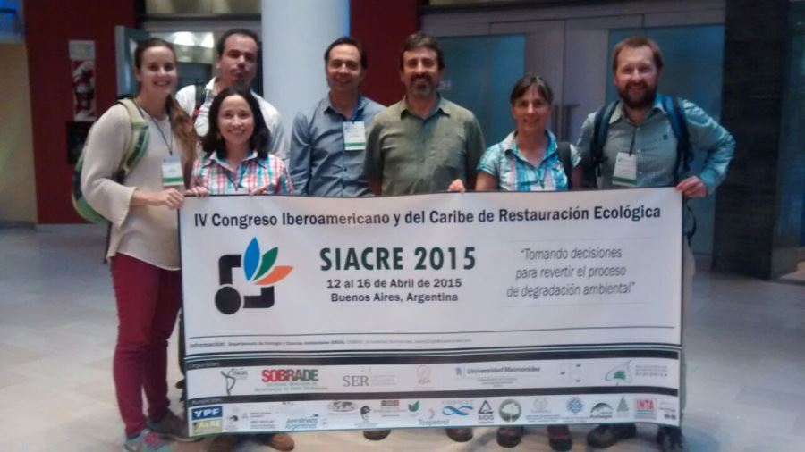 Académico de la UACh expone sobre restauración ecológica