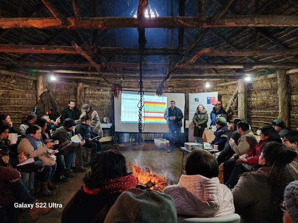 Académicos de la UACh participan en primer taller de fertilización y su impacto en la producción agropecuaria