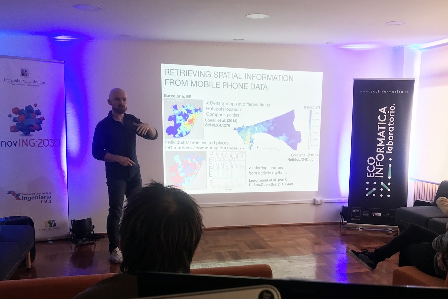 Investigador francés expuso sobre el uso de bigdata en la caracterización de patrones socioeconómicos y demográficos a gran escala