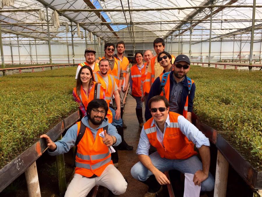 Estudiantes de Ingeniería Forestal realizan gira de estudios a Uruguay y Brasil