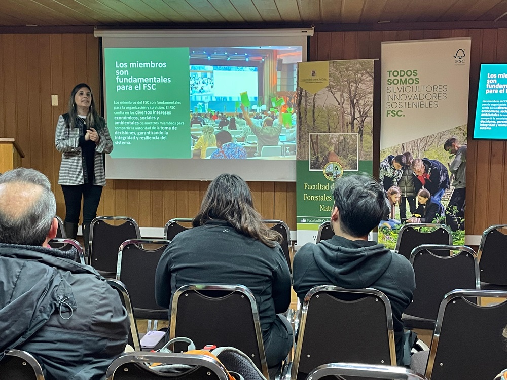 Exponen cómo se desarrolla la Certificación FSC